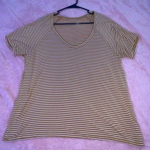 American eagle short sleeve shirt